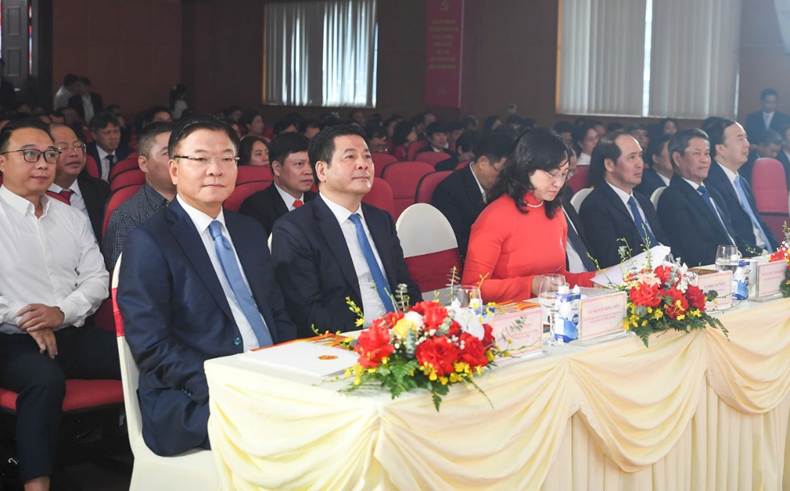Các đại biểu tham dự sự kiện