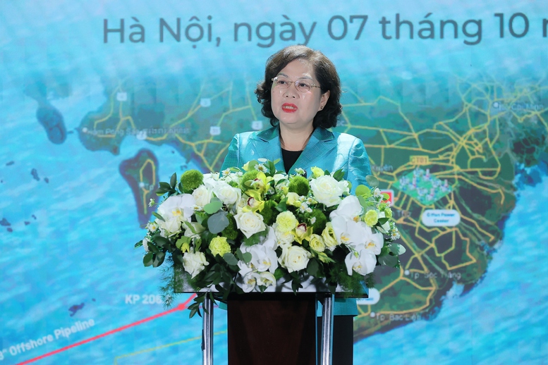 Thống đốc Ngân hàng Nhà nước Việt Nam Nguyễn Thị Hồng phát biểu tại sự kiện.