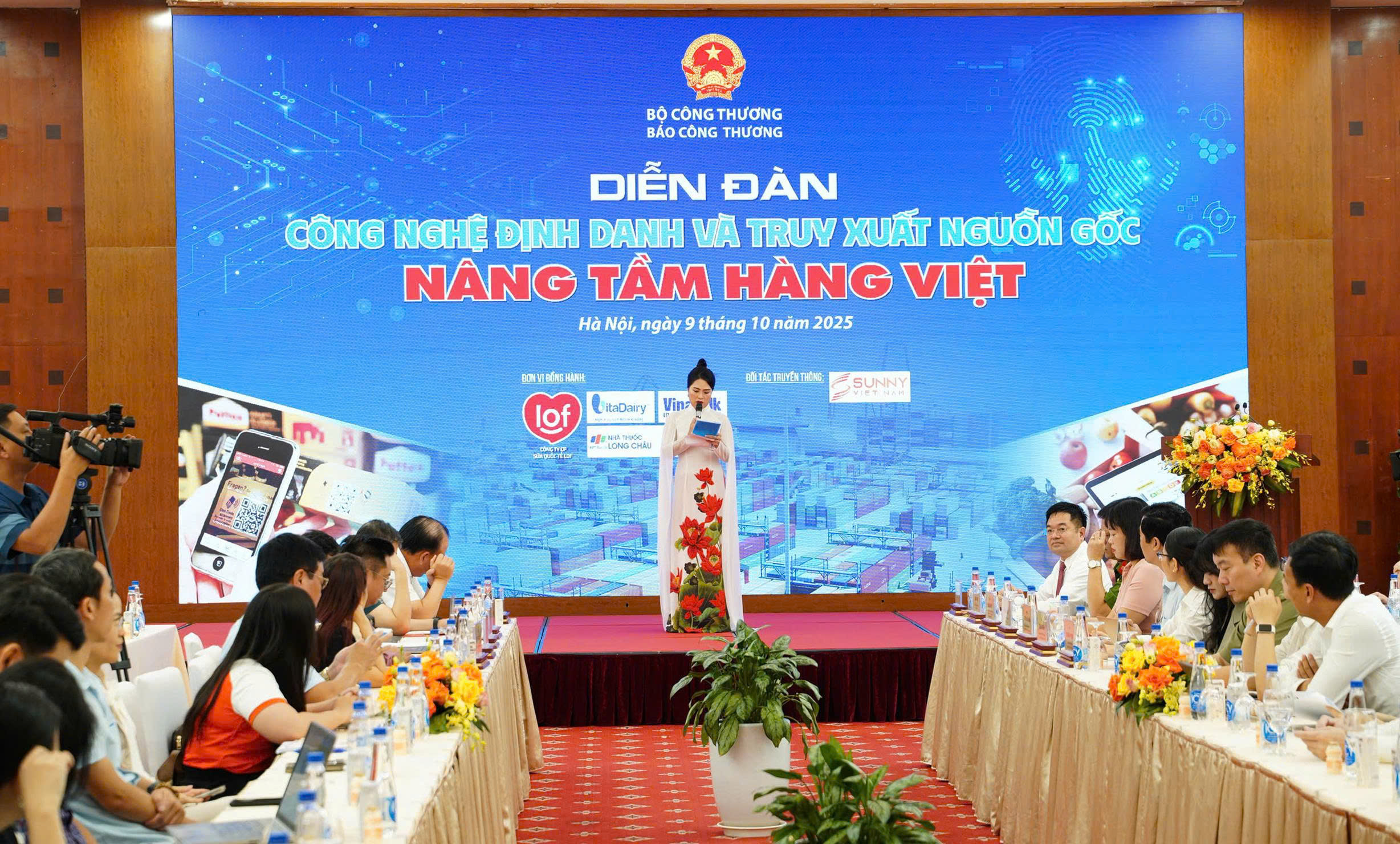 Đổi mới để hội nhập: Hàng Việt vững bước với công nghệ truy xuất nguồn gốc Đổi mới để hội nhập: Hàng Việt vững bước với công nghệ truy xuất nguồn gốc