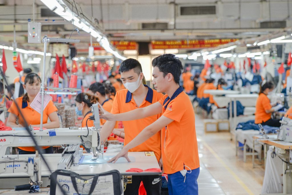 Áp lực thuế quan từ mỹ lên hàng hóa Việt vẫn rất lớn. Ảnh minh họa Áp lực thuế quan từ mỹ lên hàng hóa Việt vẫn rất lớn. Ảnh minh họa