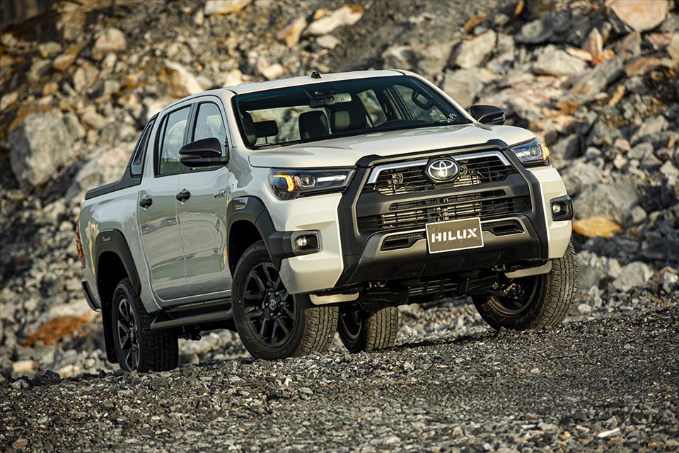 Bán tải Hilux nhận hỗ trợ 50% lệ phí trước bạ. Bán tải Hilux nhận hỗ trợ 50% lệ phí trước bạ.