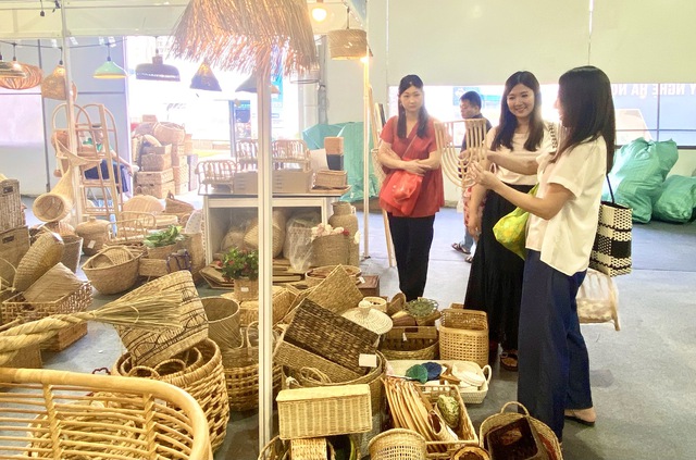 ‘Cơ hội vàng’ cho ngành thủ công mỹ nghệ Thủ đô trước các FTA thế hệ mới