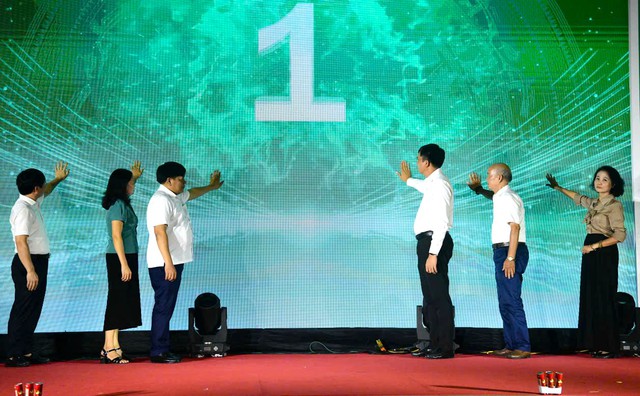 Khai mạc Triển lãm sản phẩm OCOP, làng nghề phục vụ du lịch tại Thạch Thất