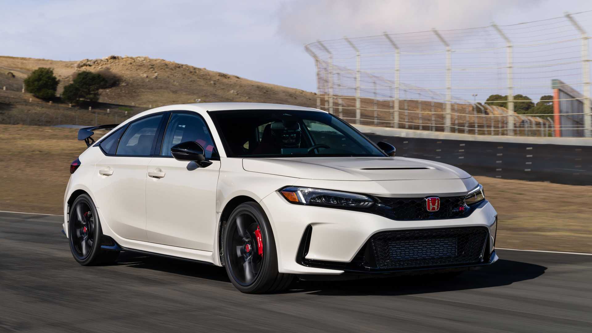 Hành trình của “tượng đài tốc độ” Civic Type R khép lại tại Việt Nam. (Ảnh minh họa) Hành trình của “tượng đài tốc độ” Civic Type R khép lại tại Việt Nam. (Ảnh minh họa)