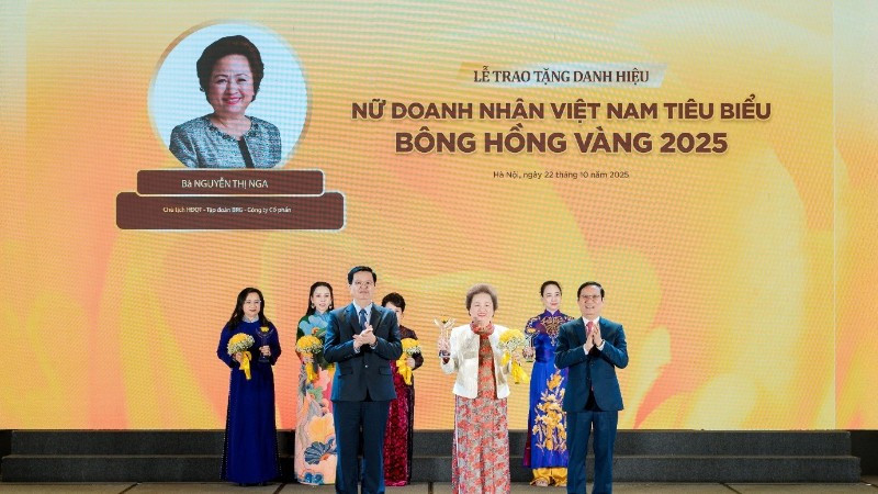 Chủ tịch Tập đoàn BRG lần thứ 6 được vinh danh Top 10 “Nữ doanh nhân Việt Nam tiêu biểu - Bông hồng Vàng 2025”