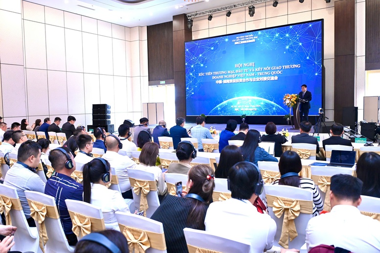 Tham gia Hội chợ, đoàn doanh nghiệp Trung Quốc với gần 100 đơn vị, 47 gian hàng chiếm phần lớn khu trưng bày quốc tế - Ảnh: BTC