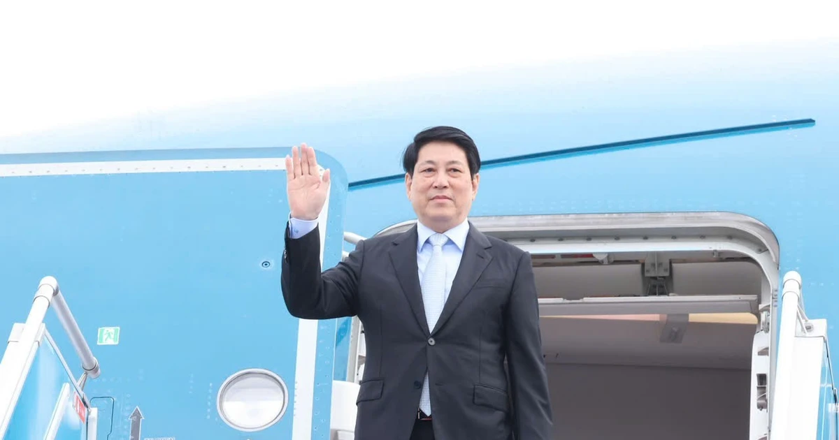 Chủ tịch nước Lương Cường lên đường dự Tuần lễ Cấp cao APEC lần thứ 32