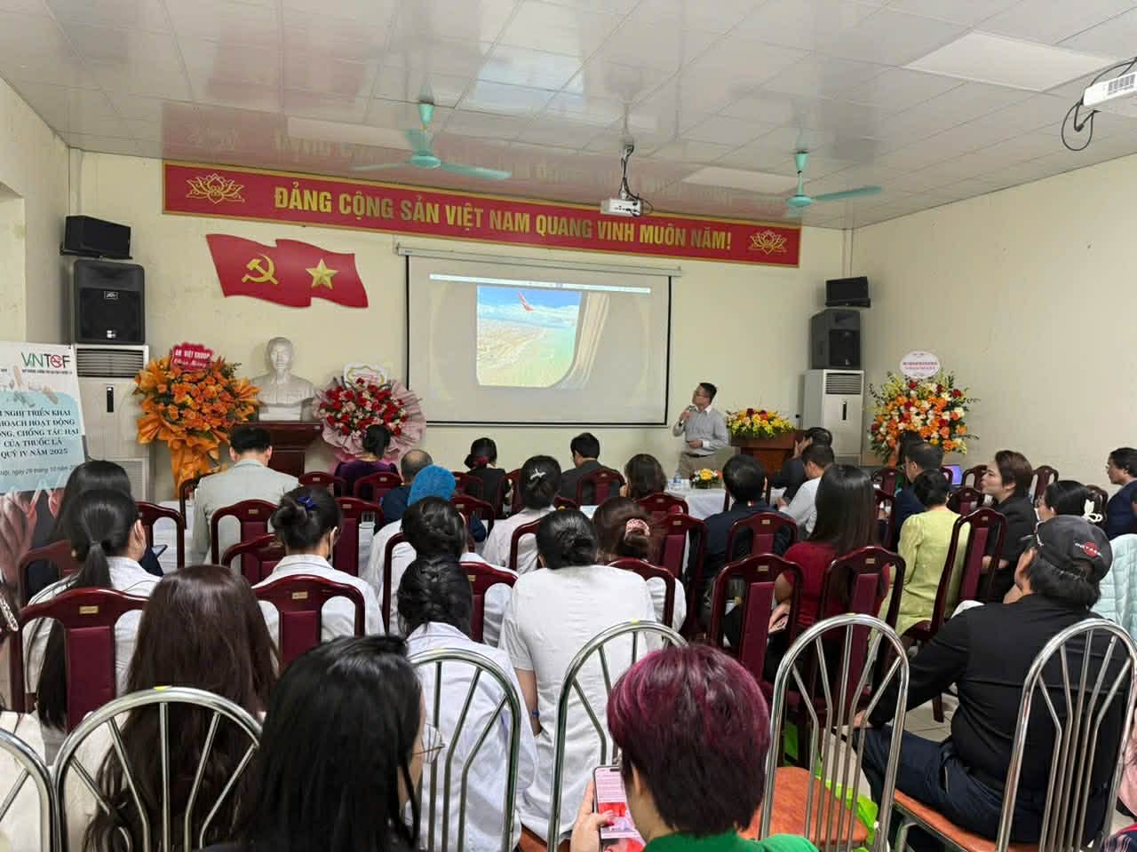 Dinh dưỡng với sức khoẻ học đường: Tăng thể chất và trí lực trẻ em