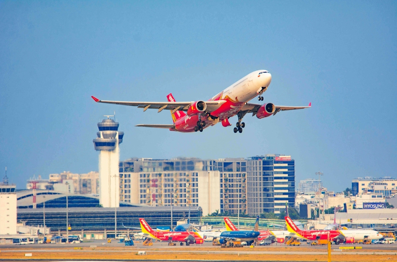 Đến hết tháng 9/2025, Vietjet khai thác tới 219 đường bay (169 quốc tế, 50 nội địa) Đến hết tháng 9/2025, Vietjet khai thác tới 219 đường bay (169 quốc tế, 50 nội địa)