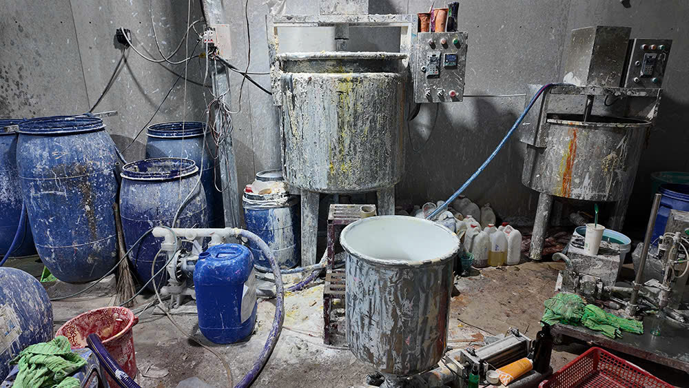 Triệt phá xưởng sản xuất mỹ phẩm giả quy mô lớn tại TP Hồ Chí Minh