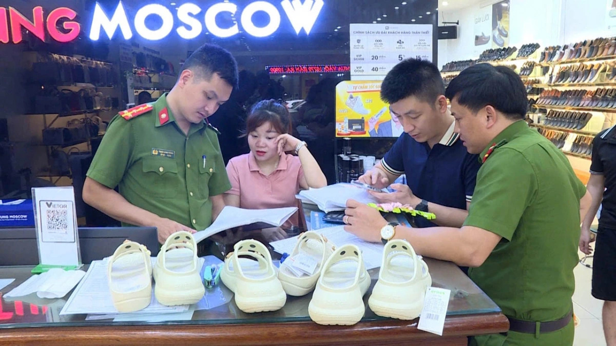Thanh Hóa truy quét hàng giả, xử phạt gần 100 triệu đồng