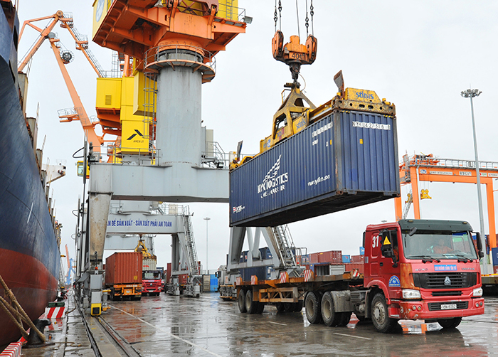 Tận dụng quy tắc xuất xứ để nâng sức cạnh tranh cho hàng Việt