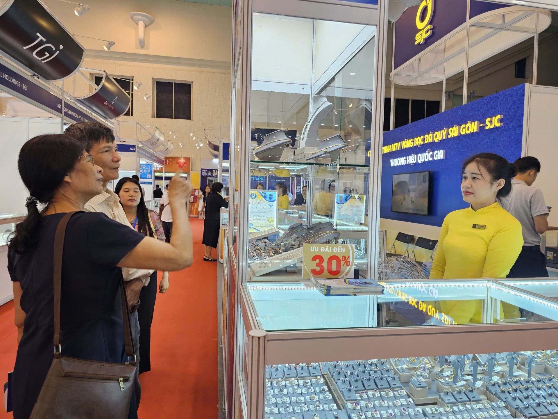 Hội chợ Trang sức Quốc tế Việt Nam 2025: Sắc vàng hội tụ, sáng tạo bứt phá