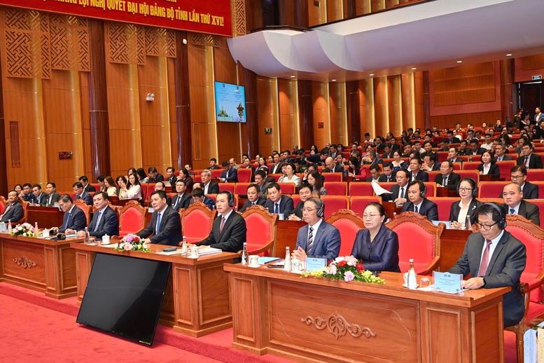 Việt Nam, Lào thúc đẩy hợp tác phát triển thương mại biên giới