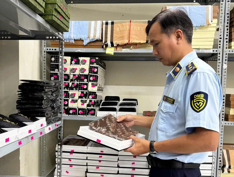 Buôn lậu diễn biến phức tạp, hải quan triển khai cao điểm kiểm tra cuối năm