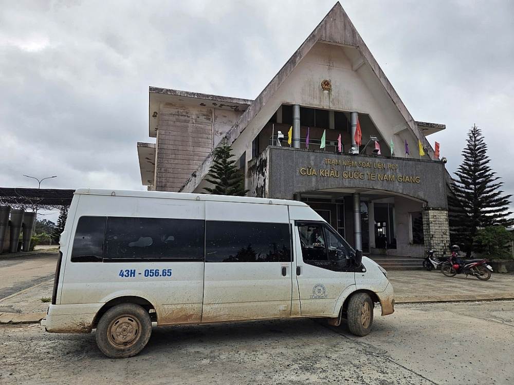 Bắt đối tượng vận chuyển 11,7 lượng vàng