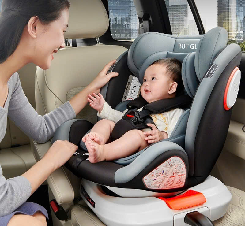 Thị trường ghế an toàn trẻ em trên ô tô “tăng nhiệt” khi quy định mới sắp có hiệu lực