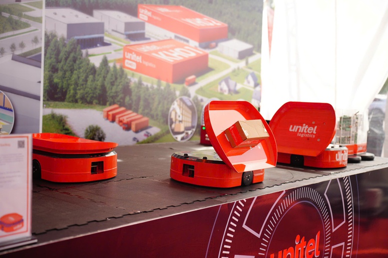 Sản phẩm robot chia chọn tự động của Viettel, với thương hiệu Unitel tại Lào - Ảnh: VGP