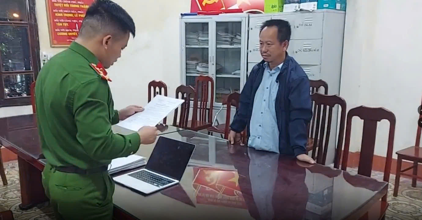 Hưng Yên khởi tố hai vợ chồng chủ trại lợn vi phạm quy định về an toàn thực phẩm