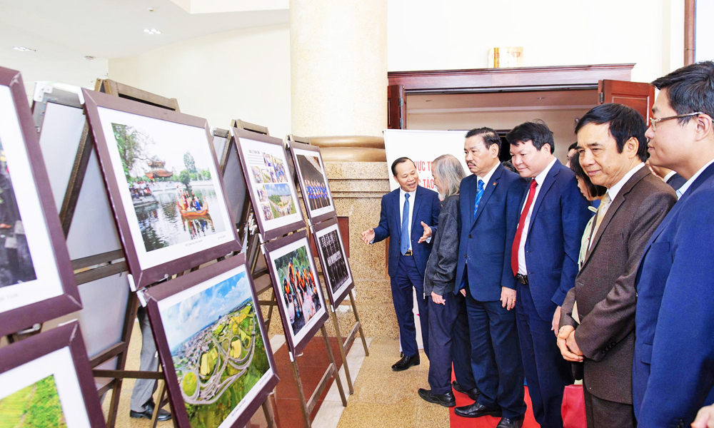 Trưng bày mỹ thuật, nhiếp ảnh và kiến trúc với chủ đề “Bắc Ninh tiềm năng, hội nhập và phát triển”