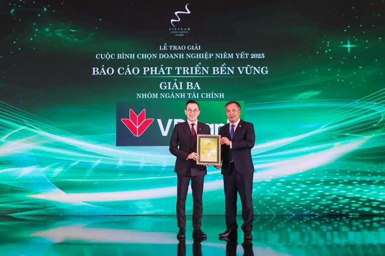 VPBank giành ‘cú đúp' giải thưởng tại VLCA 2025