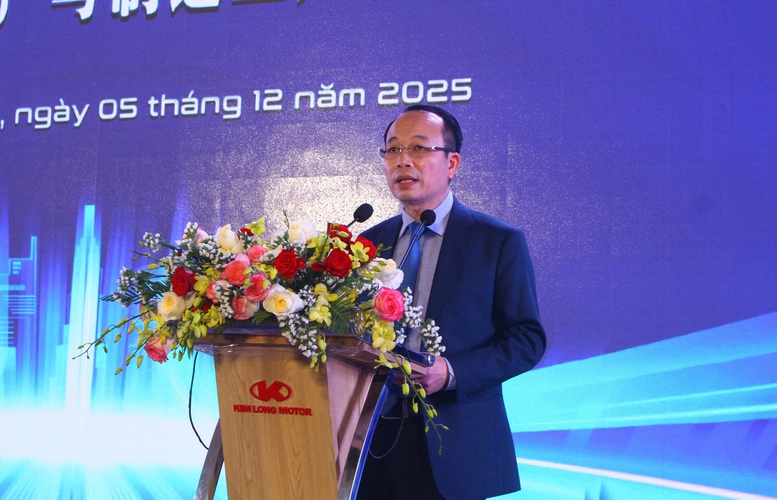 Phó Chủ tịch UBND TP. Huế Phan Quý Phương khẳng định sự kiện này đánh dấu bước ngoặt quan trọng không chỉ với Kim Long Motor mà còn đối với ngành công nghiệp ô tô Việt Nam - Ảnh: VGP/Nhật Anh