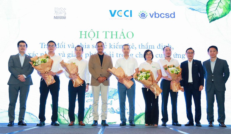 Nestlé Việt Nam đã và đang phối hợp cùng VBCSD và các đối tác triển khai nhiều chương trình đào tạo, phổ biến kiến thức về ESG, cập nhật khung pháp lý và chia sẻ kinh nghiệm cho CSI 100 và các doanh nghiệp - Ảnh: VGP/MT