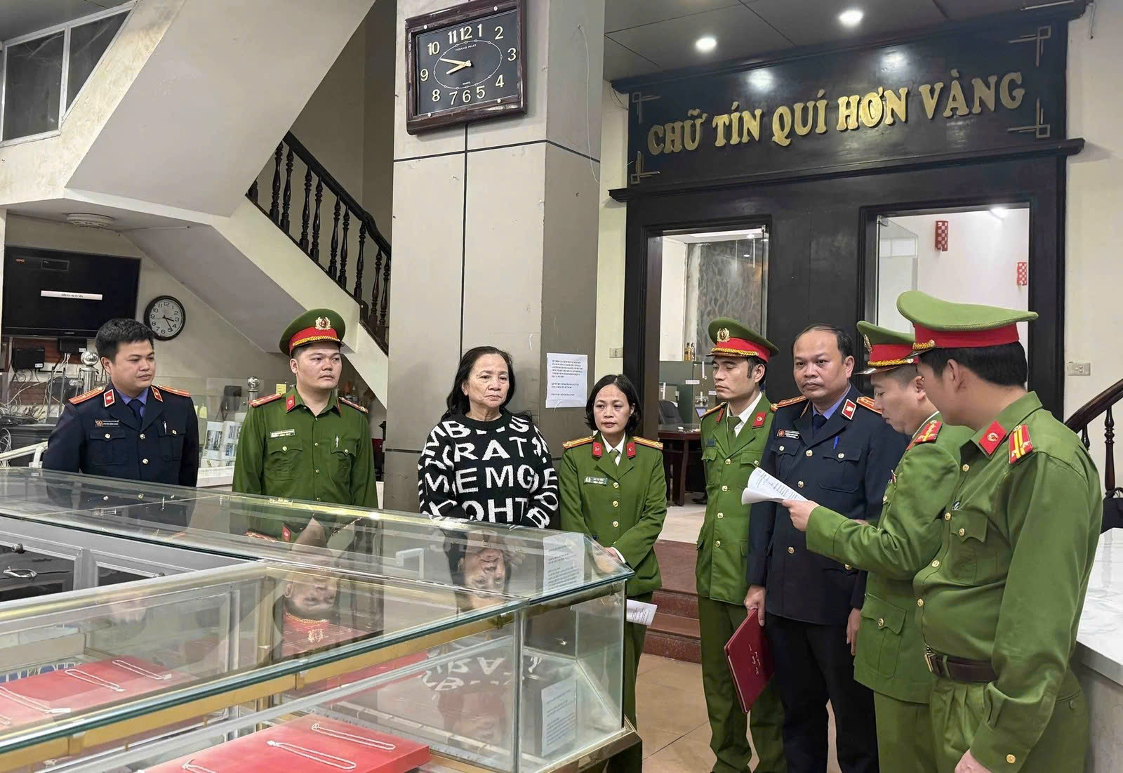 Công an Thanh Hóa khởi tố 3 bị can trong vụ trốn thuế tại tiệm vàng Kim Chung