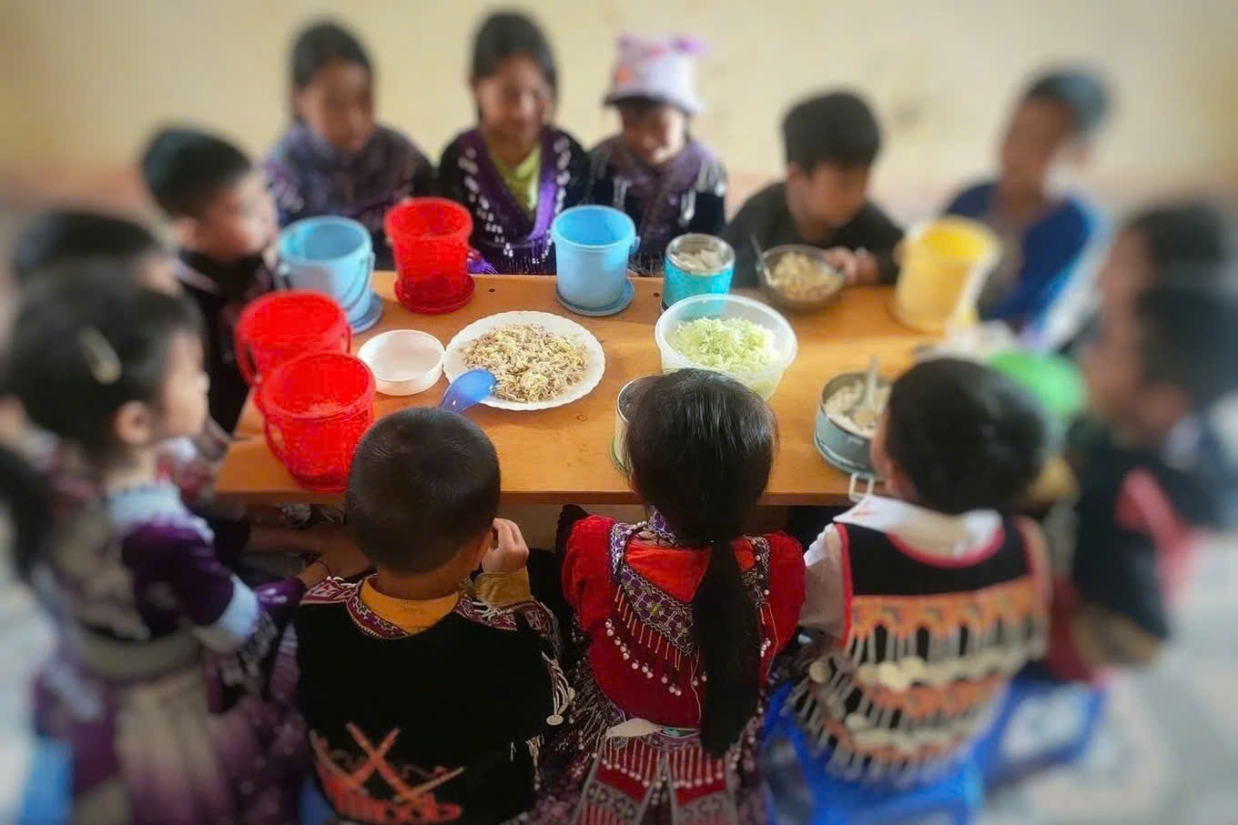 Đối tượng thụ hưởng từ dự án là trẻ em tại các bản vùng cao. Ảnh: NUÔI EM