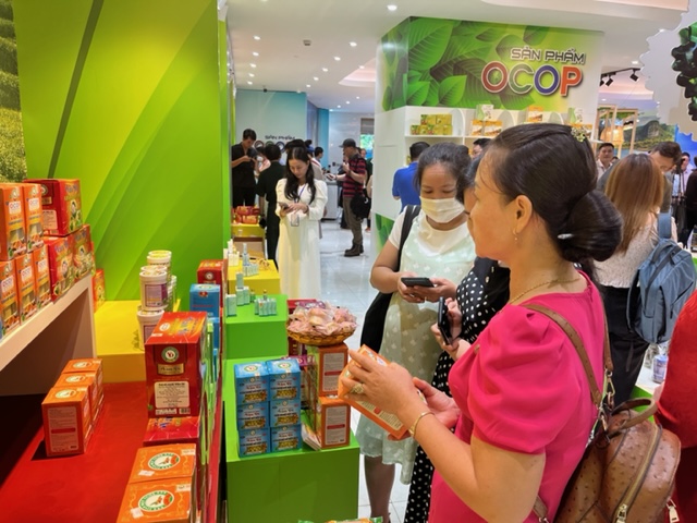 Phấn đấu có hơn 2.000 sản phẩm OCOP đạt chuẩn 3 sao trở lên