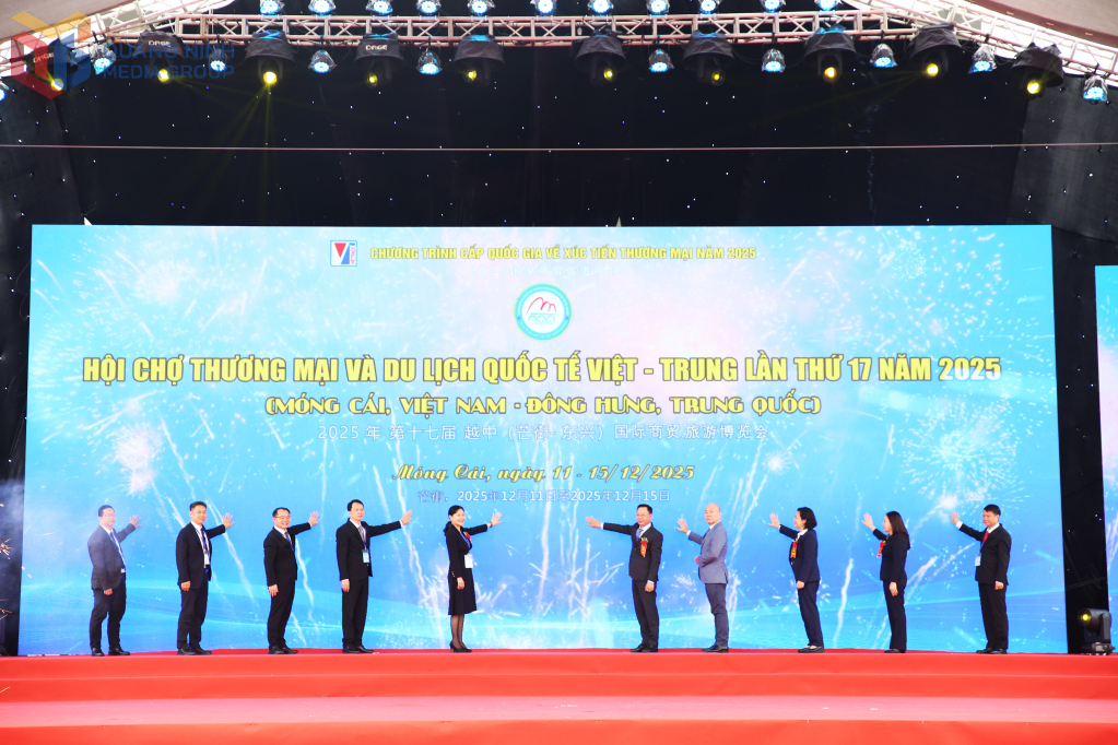 Quảng Ninh: Khai mạc Hội chợ Thương mại và Du lịch quốc tế Việt - Trung lần thứ 17