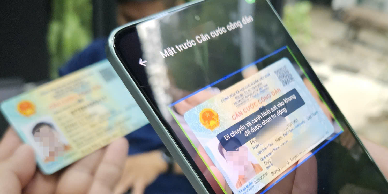 Thẻ CCCD hết hạn sẽ dẫn đến một loạt hệ luỵ, đầu tiên là sẽ tạm ngừng giao dịch ngân hàng.