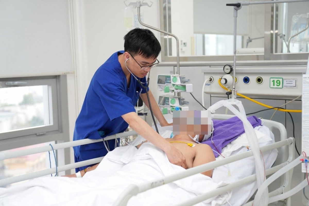 Cảnh báo đột quỵ tăng cao do biến động nhiệt độ và sinh hoạt thất thường