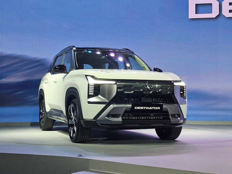 Mitsubishi Destinator chạm mốc 2.000 đơn hàng sau 1 tuần bán tại Việt Nam