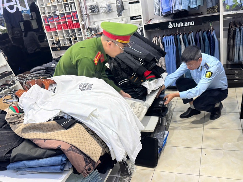 Siết quản lý hàng hóa trên sàn thương mại điện tử: Hoàn thiện quy định pháp lý, tăng hiệu lực thực thi