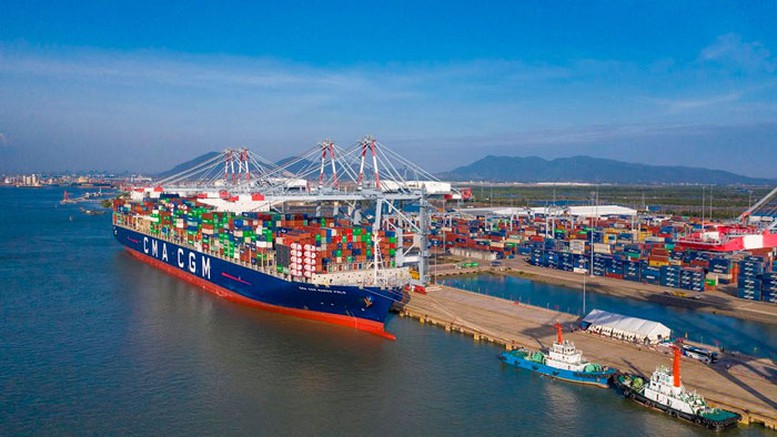Hàng hóa qua cảng biển tăng mạnh, 100% thủ tục hành chính được làm 'online'