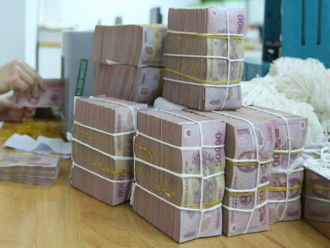 Tín dụng/GDP có thể chạm 185%, cảnh báo áp lực lớn với nền kinh tế