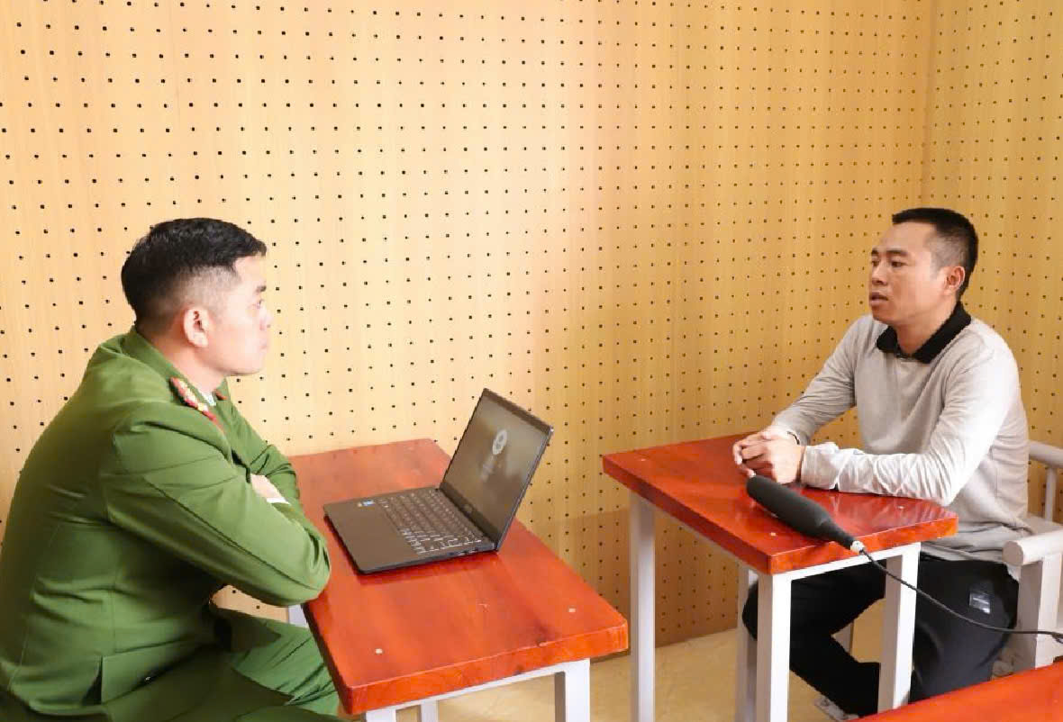 Đối tượng Phạm Văn Diệm, kẻ trực tiếp cầm đầu nh&oacute;m hoạt động tại Camphuchia.