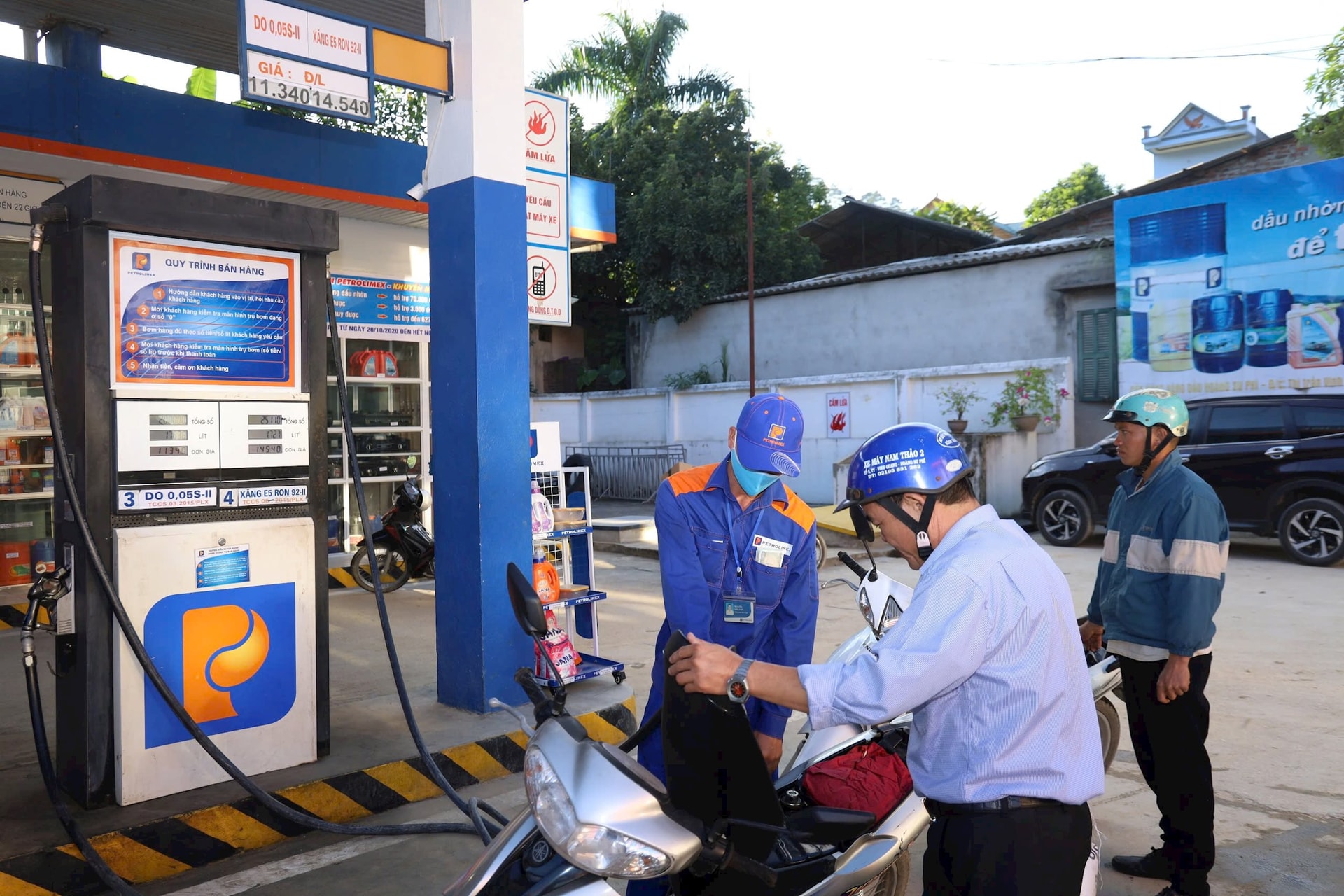 Giá xăng dầu hôm nay 1/1/2026: Ổn định