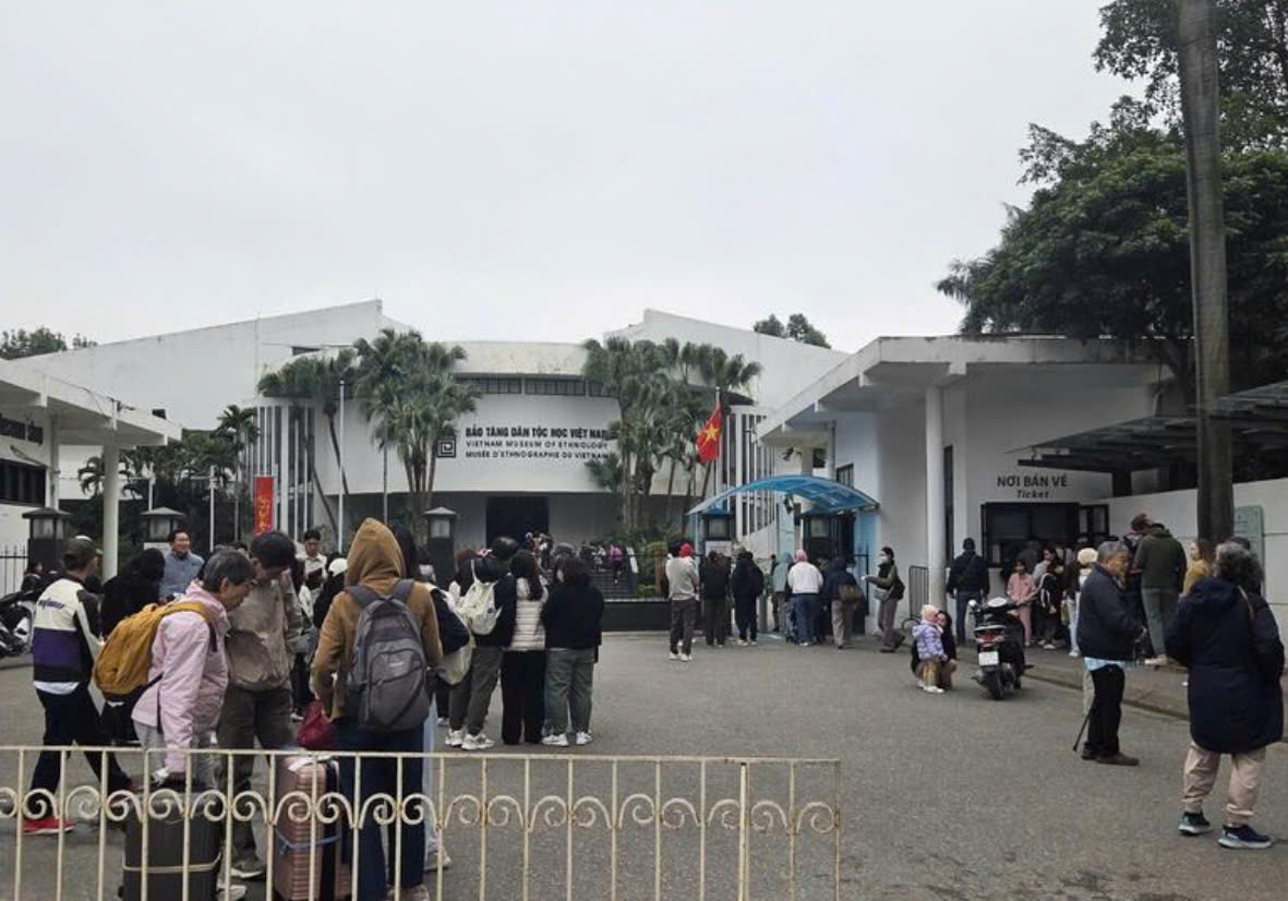 Ngày nghỉ thứ hai Tết Dương lịch, điểm vui chơi Hà Nội đông khách