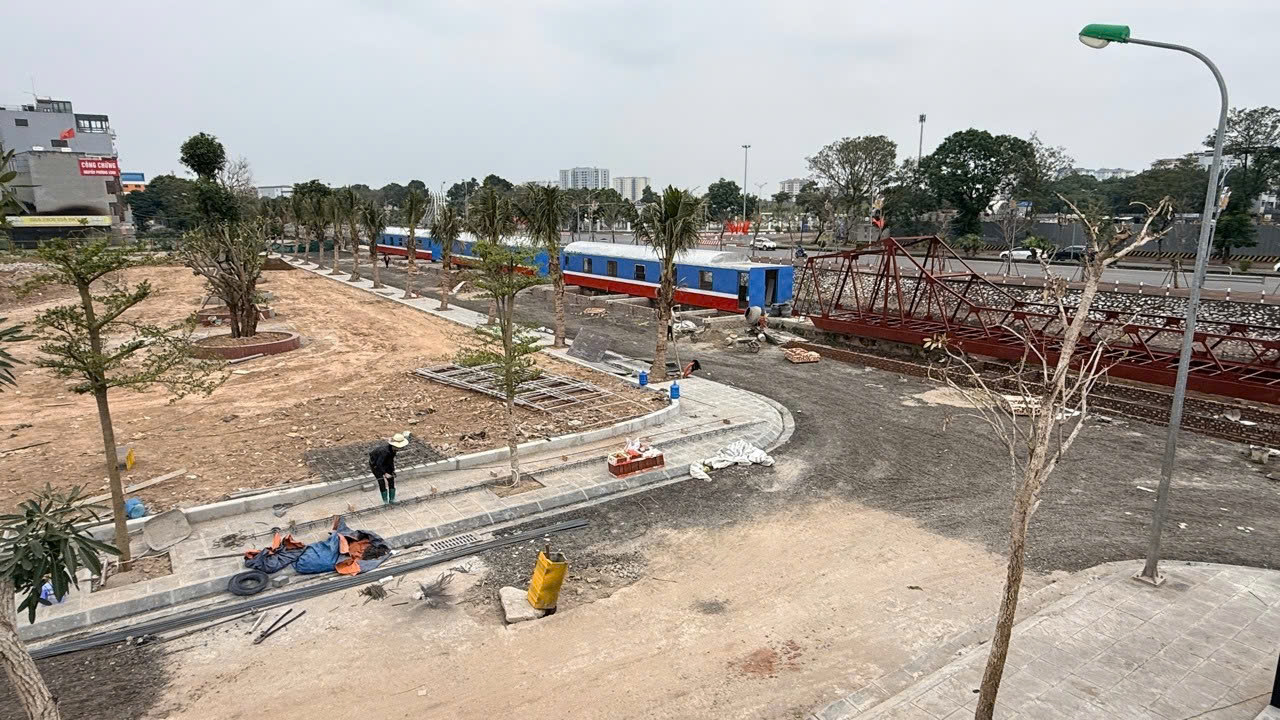 Khu tổ chức sự kiện cũng đang dần h&igrave;nh th&agrave;nh v&agrave; gấp r&uacute;t ho&agrave;n thiện.