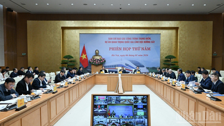 Khẩn trương triển khai các dự án đường sắt trọng điểm