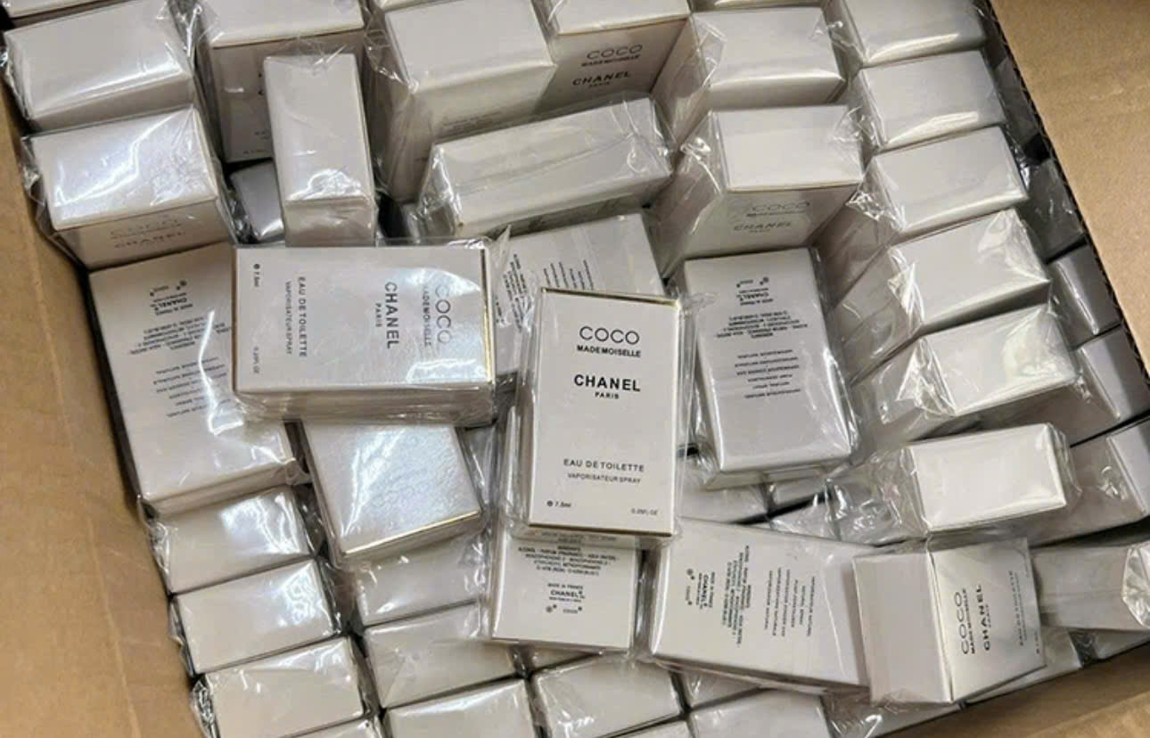 Đại t&aacute; B&ugrave;i Đức An, Ph&oacute; Gi&aacute;m đốc C&ocirc;ng an TP. Cần Thơ  trực tiếp c&oacute; mặt chỉ đạo ph&aacute; &aacute;n. (Ảnh: CACC)