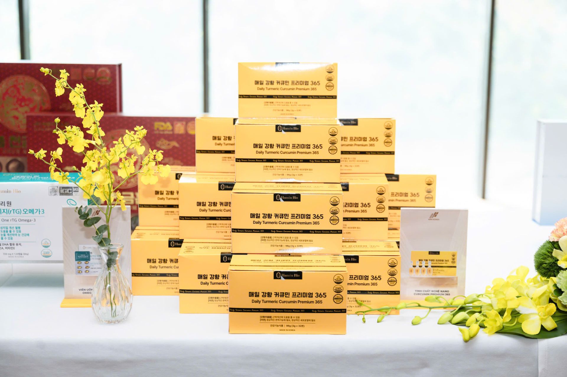 Sản phẩm Tinh chất nghệ Curcumin Nano 365 Premium   được giới thiệu trong buổi hội thảo.