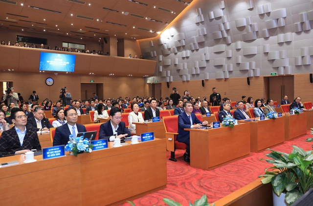 Hà Nội tôn vinh những đóng góp xuất sắc của doanh nghiệp thành phố