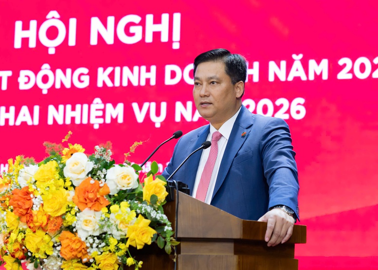 Đồng ch&iacute; Phạm To&agrave;n Vượng - Ph&oacute; B&iacute; thư Đảng ủy, Th&agrave;nh vi&ecirc;n HĐTV, Tổng Gi&aacute;m đốc Agribank