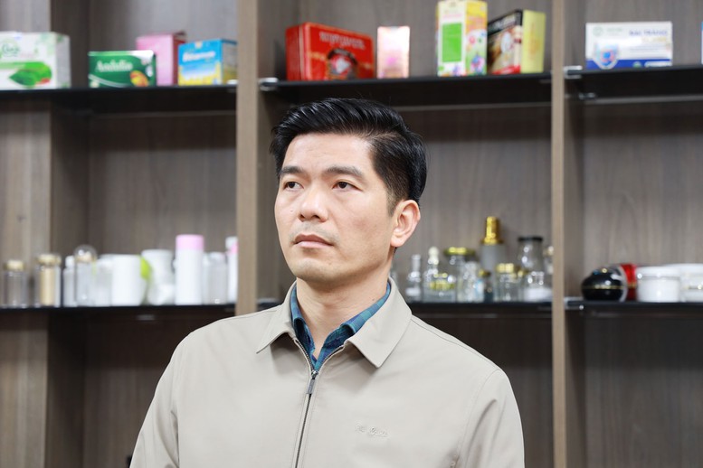 Cơ quan Cảnh s&aacute;t điều tra C&ocirc;ng an tỉnh L&agrave;o Cai ra Quyết định khởi tố vụ &aacute;n, khởi tố bị can đối với Đo&agrave;n Trung Đức, sinh năm 1980, tr&uacute; tại khu đ&ocirc; thị mới Trung Y&ecirc;n, phường Y&ecirc;n H&ograve;a, th&agrave;nh phố H&agrave; Nội