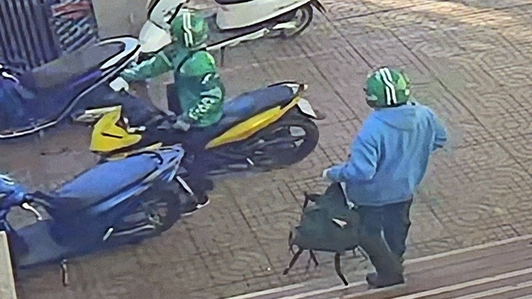 Truy bắt 2 đối tượng cướp ngân hàng ở Gia Lai