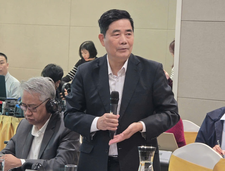 TS. Cao Đức Ph&aacute;t, nguy&ecirc;n Bộ trưởng Bộ N&ocirc;ng nghiệp v&agrave; Ph&aacute;t triển n&ocirc;ng th&ocirc;n trao đổi tại Hội thảo - Ảnh: VGP/LS