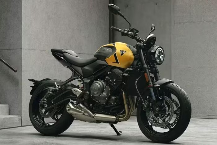 Triumph Trident 660 2026 nâng cấp toàn diện, giá 236 triệu đồng
